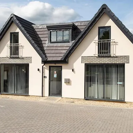 Rosey Lodge -1Bedroom Cousy Flat - Parking, Netflix, Wifi - Close To Blenheim Palace & Oxford - F5 Kidlington Exterior foto