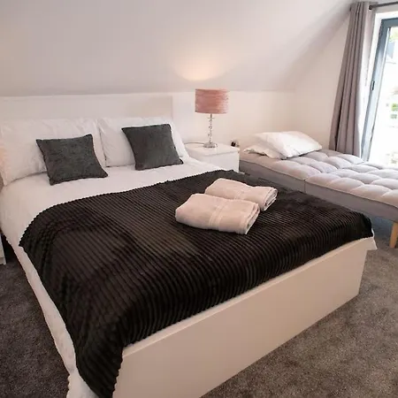 Rosey Lodge -1Bedroom Cousy Flat - Parking, Netflix, Wifi - Close To Blenheim Palace & Oxford - F5 Kidlington Exterior foto