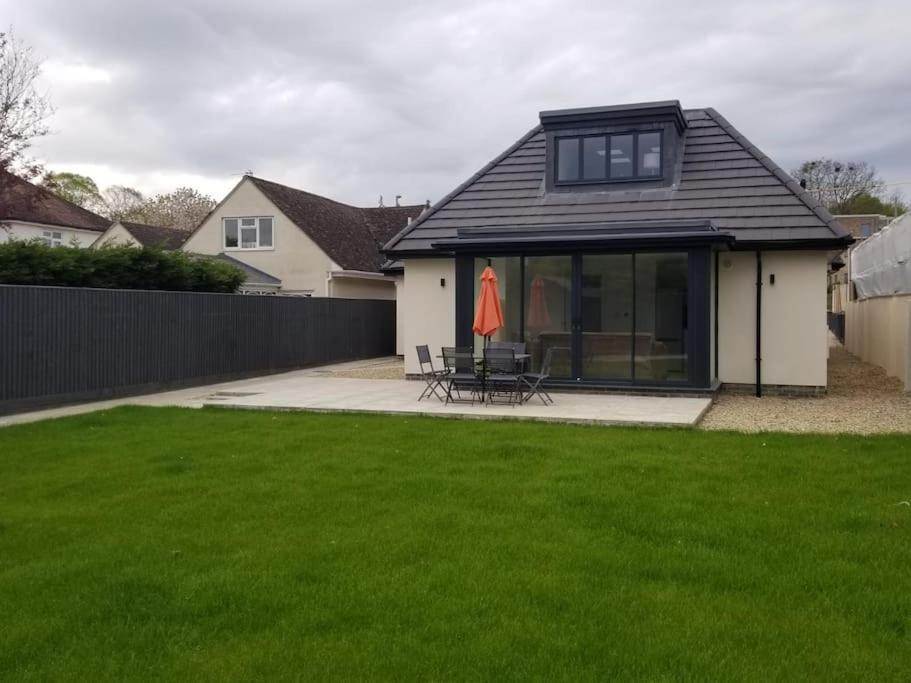 Apartment Rosey -1bedroom Cousy Flat - Parking, Netflix, Wifi - Close To Blenheim Palace & Oxford - F5