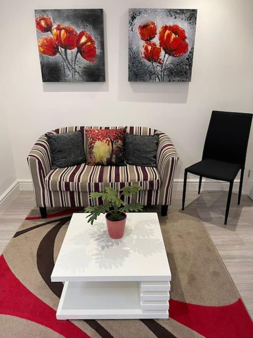 Rosey -1bedroom Cousy Flat - Parking, Netflix, Wifi - Close To Blenheim Palace & Oxford - F5